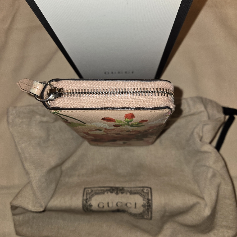 Gucci Blooms Pink Floral Zip Around Wallet - Picture 4 of 12